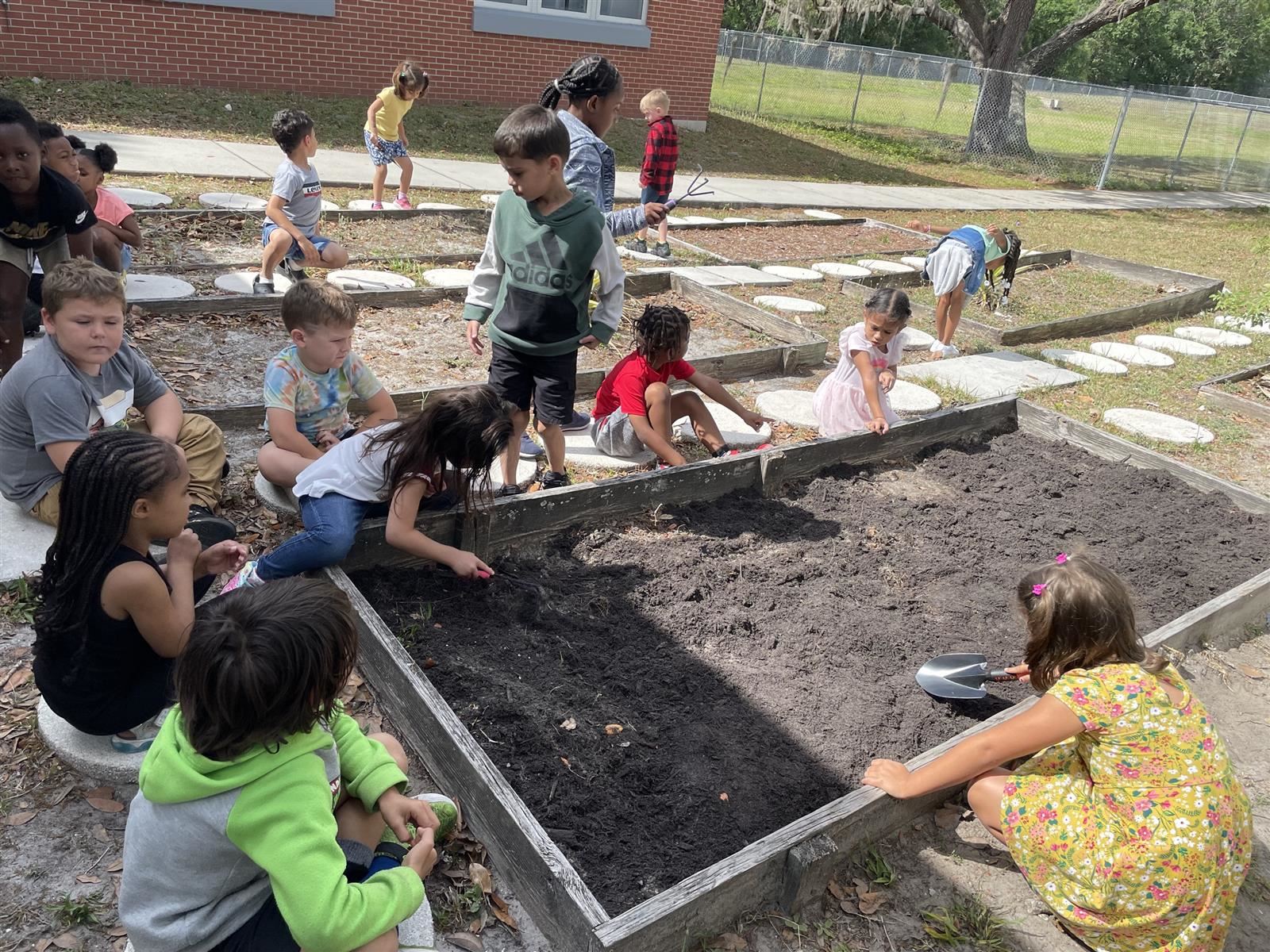  Kinder-Garden Club