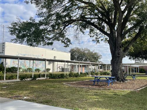 picture of school